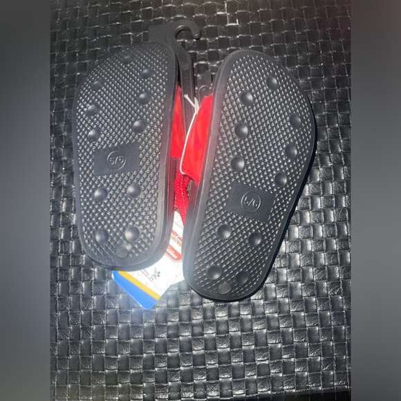 Disney Boys' Mickey Mouse Sandals - Picture 2 of 2